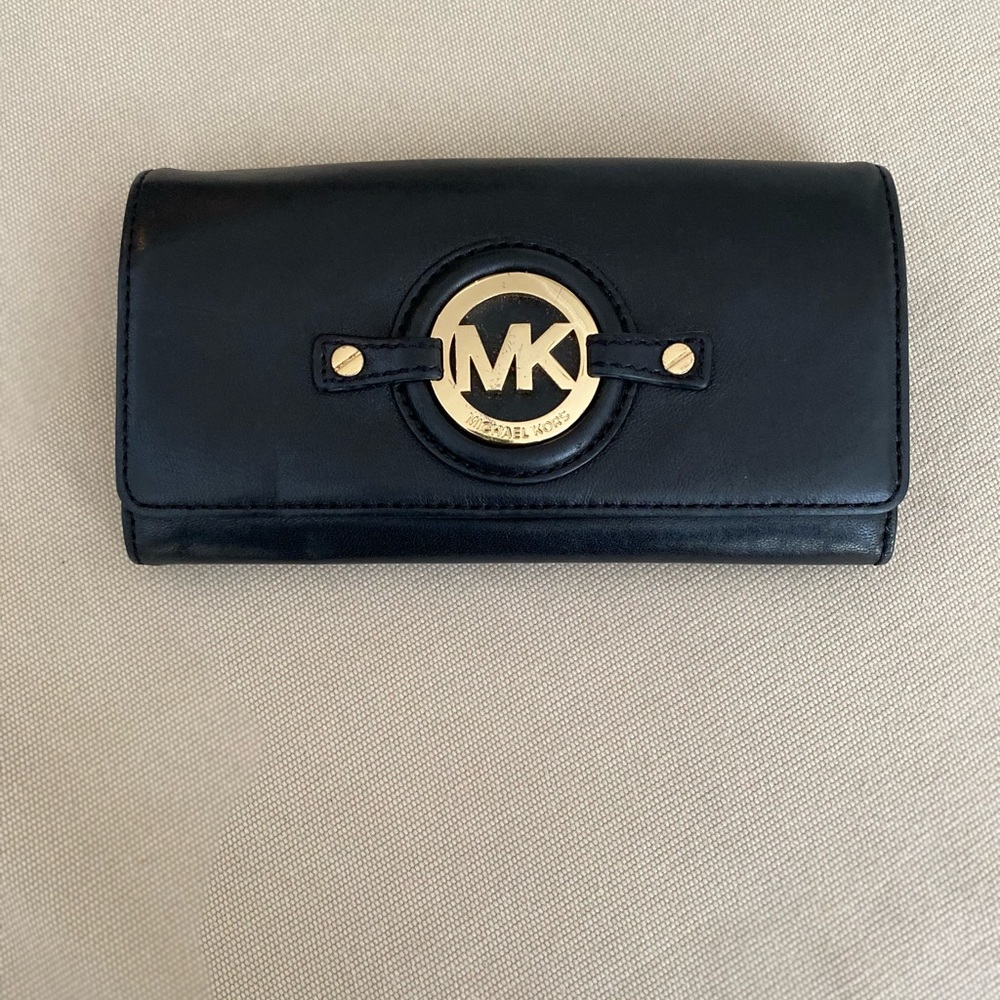 Michael Kors Wallet. Black.